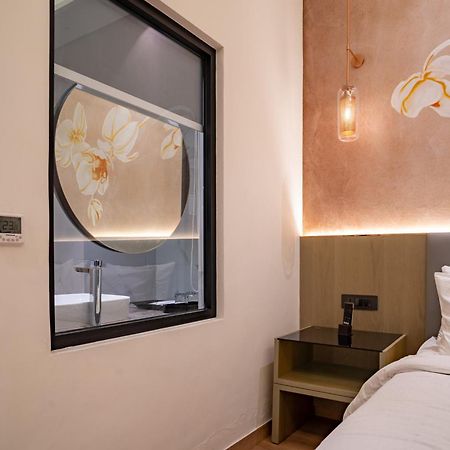Regenta Place Amritsar By Royal Orchid Hotels Limited Zewnętrze zdjęcie