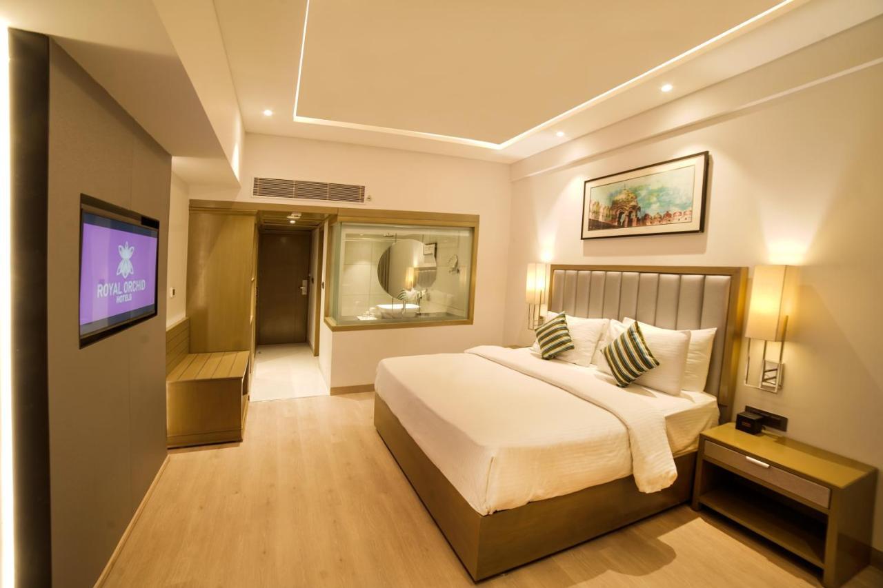 Regenta Place Amritsar By Royal Orchid Hotels Limited Zewnętrze zdjęcie