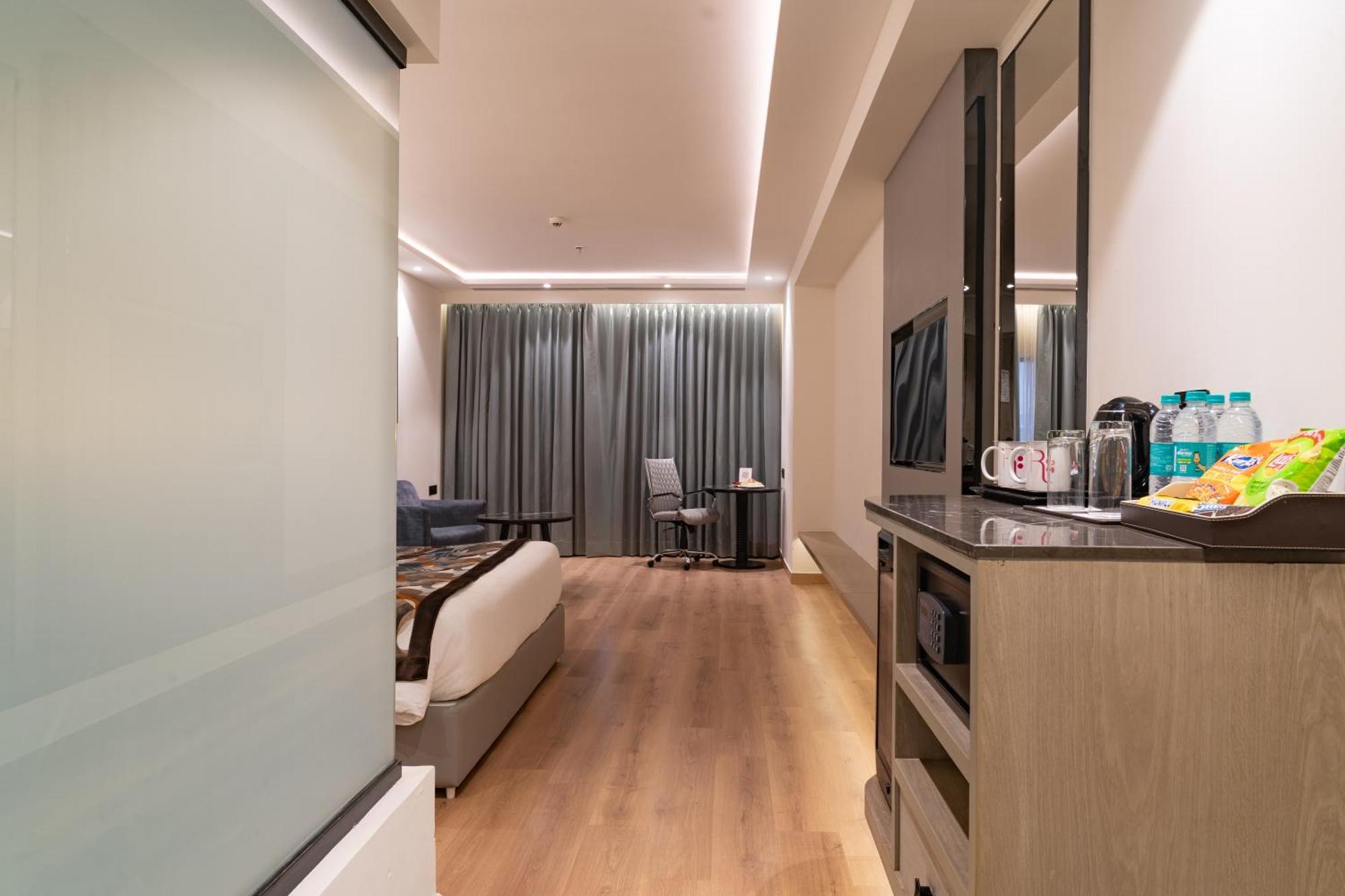 Regenta Place Amritsar By Royal Orchid Hotels Limited Zewnętrze zdjęcie