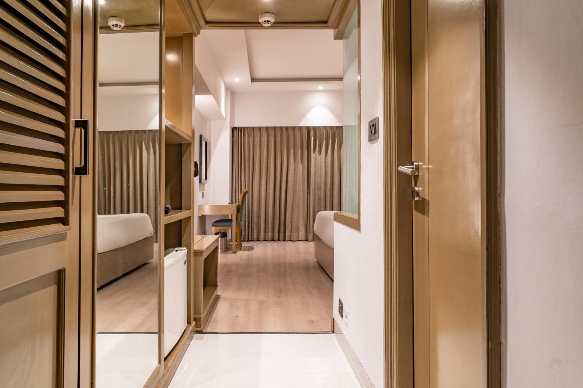 Regenta Place Amritsar By Royal Orchid Hotels Limited Zewnętrze zdjęcie