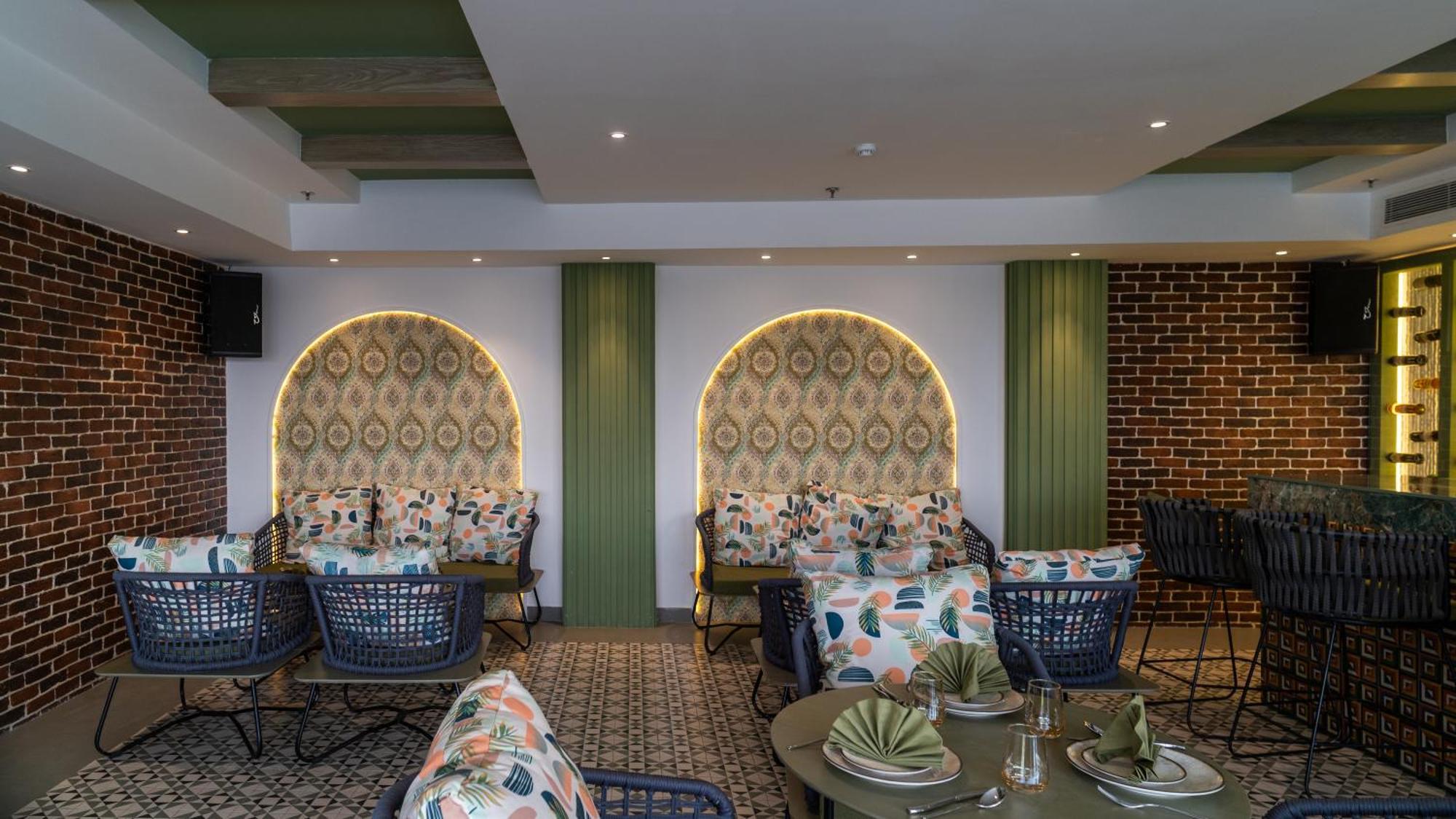 Regenta Place Amritsar By Royal Orchid Hotels Limited Zewnętrze zdjęcie