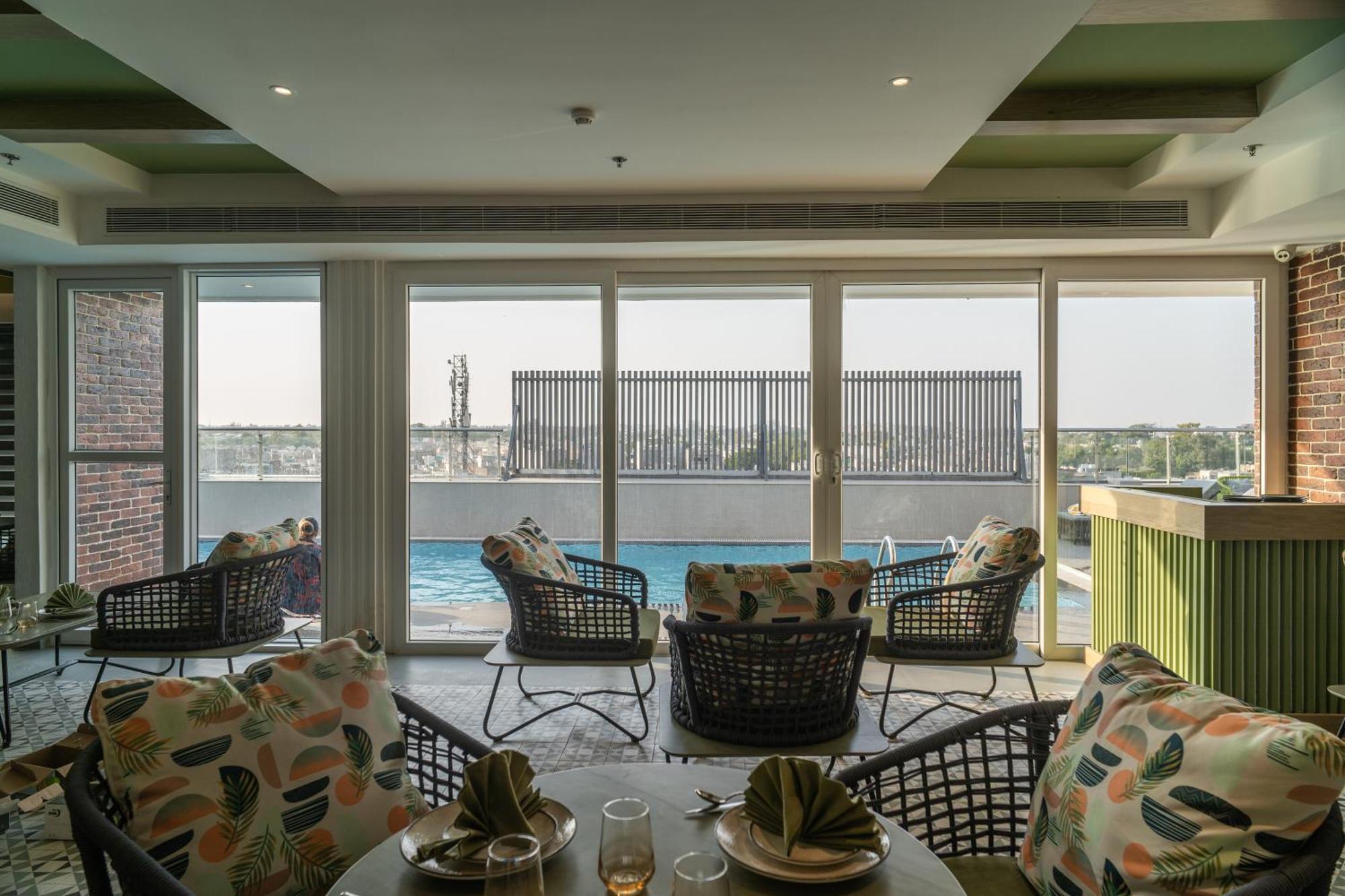 Regenta Place Amritsar By Royal Orchid Hotels Limited Zewnętrze zdjęcie
